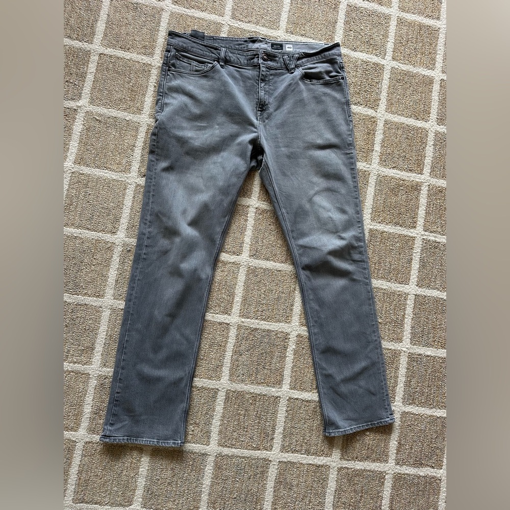 Volcom Men's Charcoal Solver Straight Jeans Waist 40 Length 34